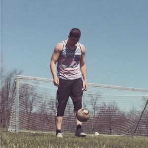 Meet your Posher, Izet